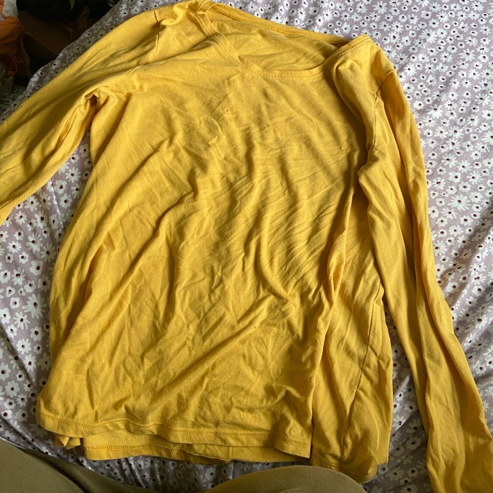 Thin layerable long sleeve t-shirt